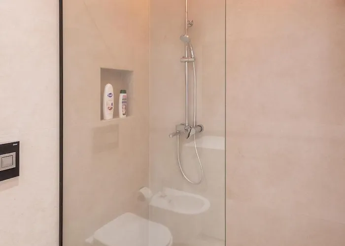Aparthotel Garden Center New Bazar 4*